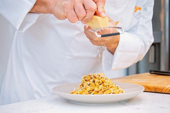 ラザニア、フレッシュパスタ＆ティラミスクラス MAXXI美術館近く
