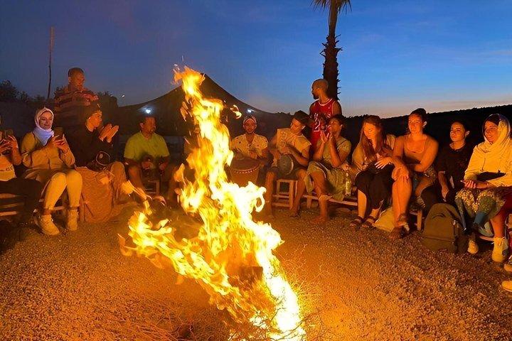 Agafay Sunset Dinner Show desde Marrakech con Camello & Quad