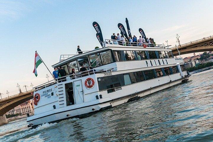 Dîner croisière à Budapest avec feu d'artifice festif