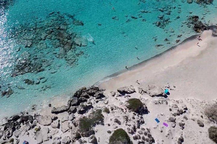 ハニアからのエラフォニッシビーチ旅行
