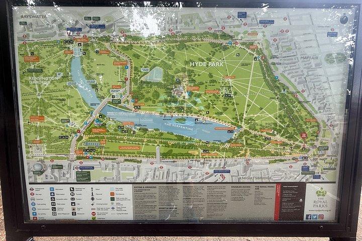 ハイドパークとケンジントンガーデンズウォーキングツアー