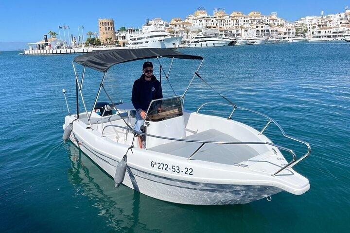 Boat rental in Marbella with dolphin watching