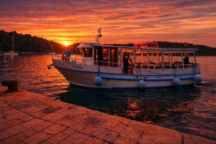 Cavtat Sunset Cruise com prato frio e bebidas