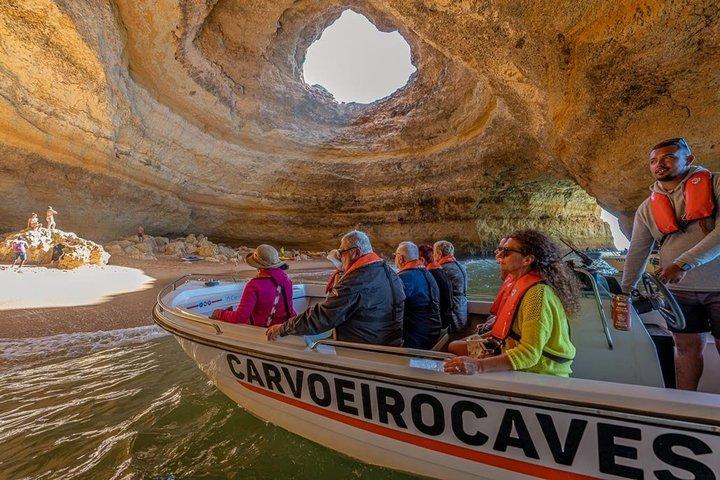 Excursión al Algarve desde Lisboa con paseo en barco a las cuevas de Benagil.
