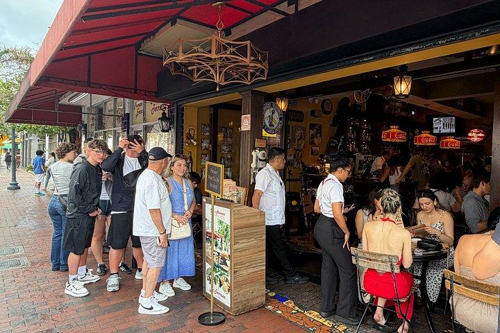 マイアミ市内半日ツアー（リトルハバナとボート小グループ）