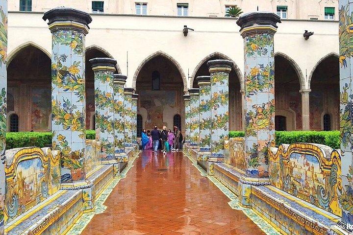 Naples Private Tour with neapolitan babà tasting