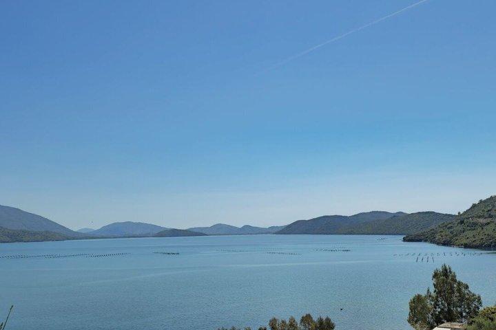 レクレシ城、ブトリントユネスコ＆クサミル・サランダハイライトツアー