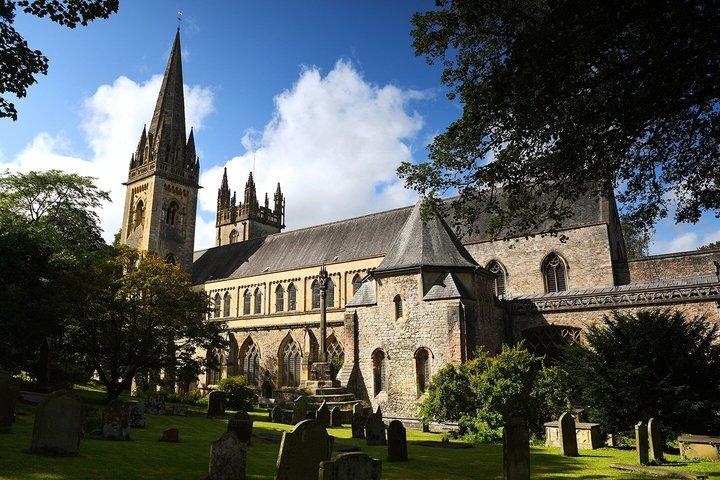 Cardiff: Halvdagstur till Bay Trail St Fagans och Cathedral