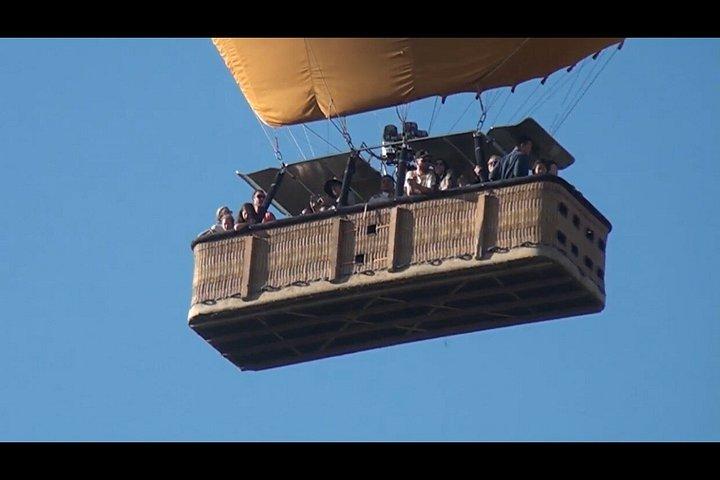 ルクソール1日プライベートフルガダ発サンライズ熱気球付き