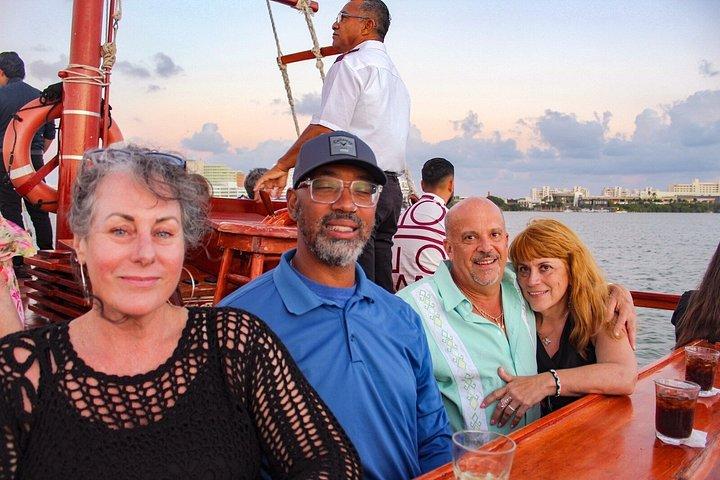 Romantic Lobster Dinner at Cancun (Sunset or Night) (2x1)