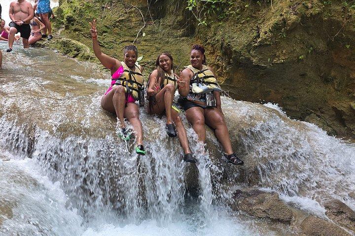 ブルーホールツアーOcho Rios