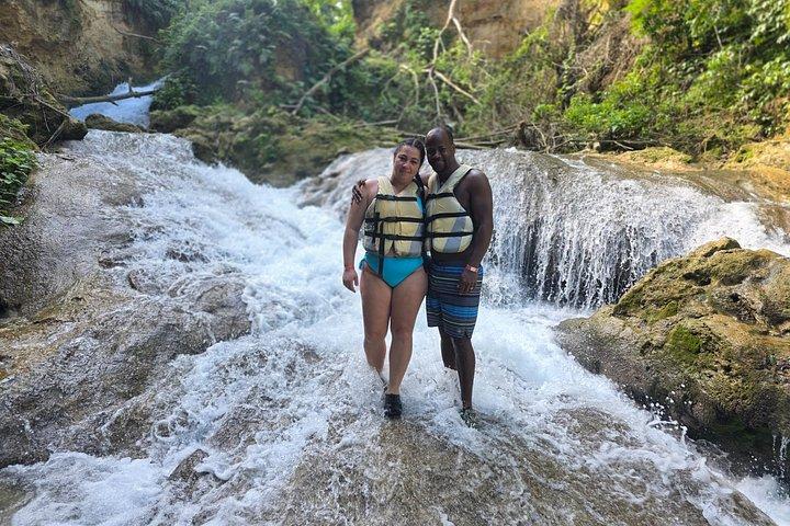 ブルーホールツアーOcho Rios