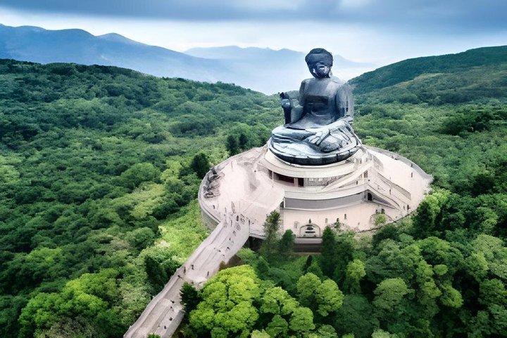 Tour privato di Lantau Big Buddha e Ngong Ping 360
