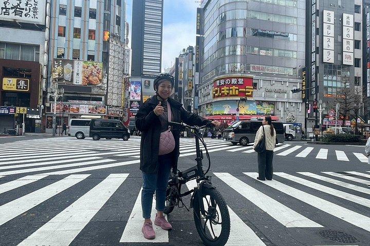 東京 : プライベート2 - 1時間のE-Bikeライド、市内または皇居