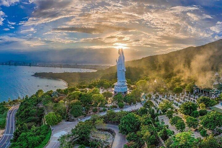 Small Group Marble Mountains and Monkey Mountain Experience