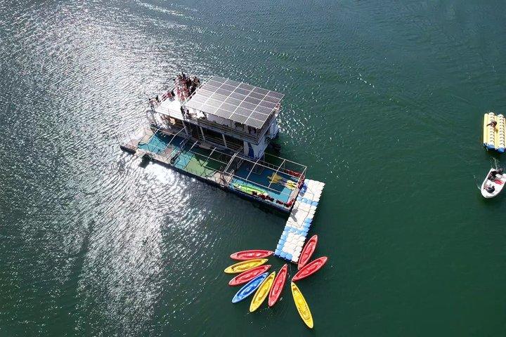 Karacaören Lake Eco Boat Tour avec Monster Buggy, pêche et déjeuner
