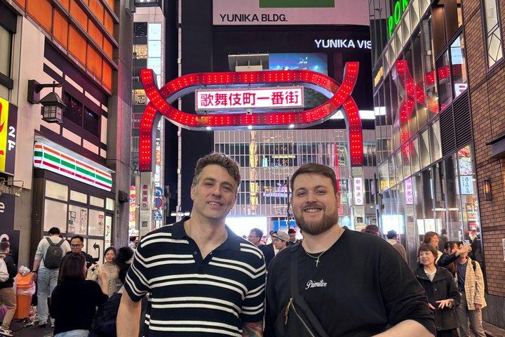 オールナイト 歌とお酒とダンスで現地の日本語ユニ学生と交流