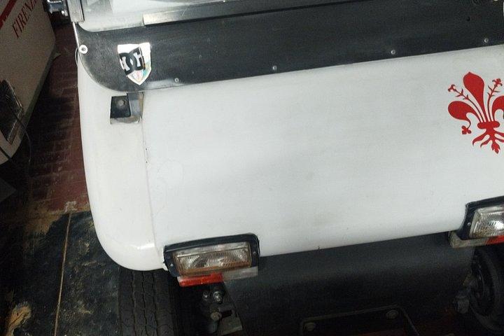 フィレンツェ中心部での電動ゴルフカートレンタル