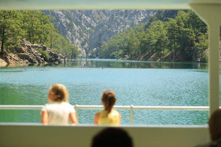 Green Canyon Boat and Green Lake Tour com almoço e refrigerantes