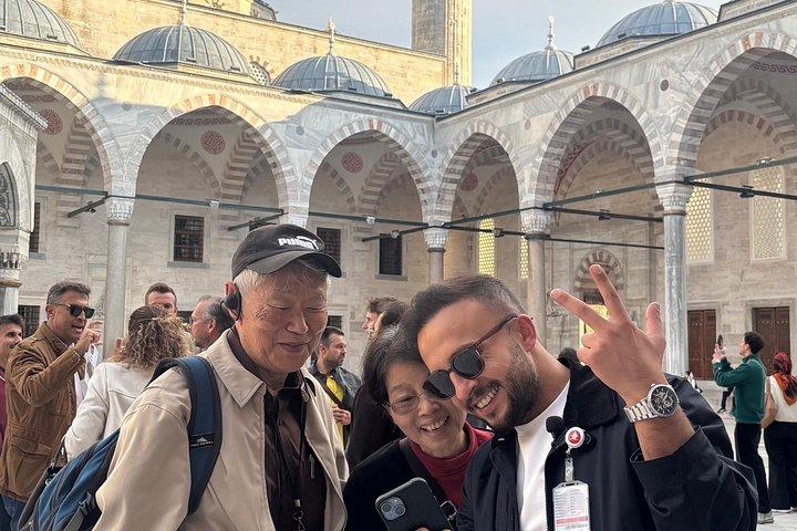 イスタンブールのハイライト ブルー モスク、アヤソフィア、地下水槽など!