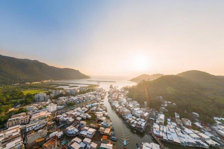 Hong Kong Ngong Ping und Tai O Ganztagestour mit Seilbahn