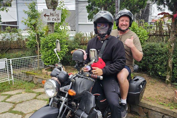 コーヒーファームへのダラットイージーライダーツアー-滝_終日