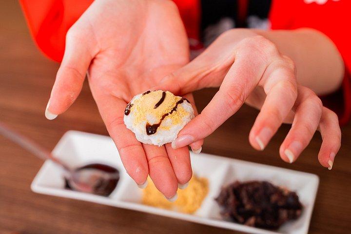 Tokyo Traditional Mochi Pounding Experience with Tasting