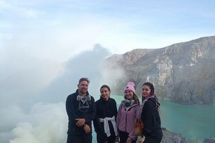 Excursão privada ao vulcão Ijen a partir de Blue Fire and Acid Lake