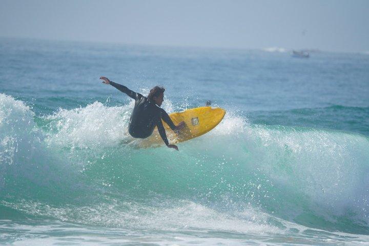 Surf lesson in Taghazout, Tamraght with Wayva Surf