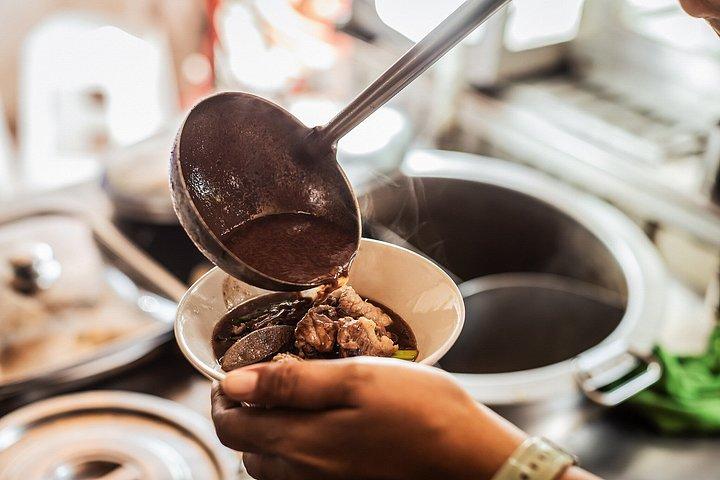 サムイ・シュパーズ・フードツアー（15+試食付き）