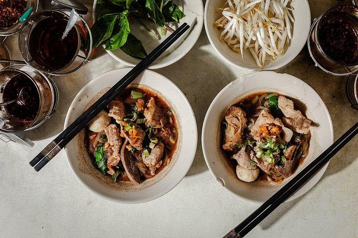 サムイ・シュパーズ・フードツアー（15+試食付き）