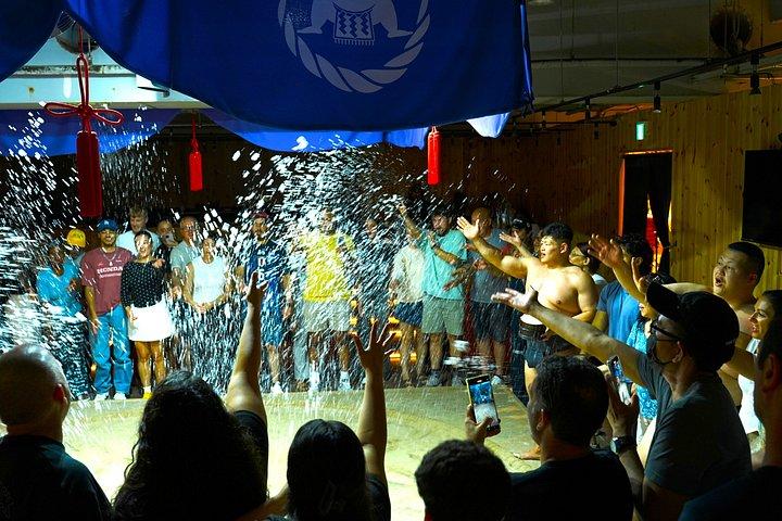 Tokyo Sumo Show de entretenimiento con pollo Hot Pot y Geisha