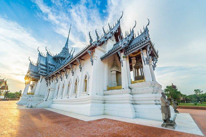 古代都市＆エラワン博物館タイ文化遺産を発見
