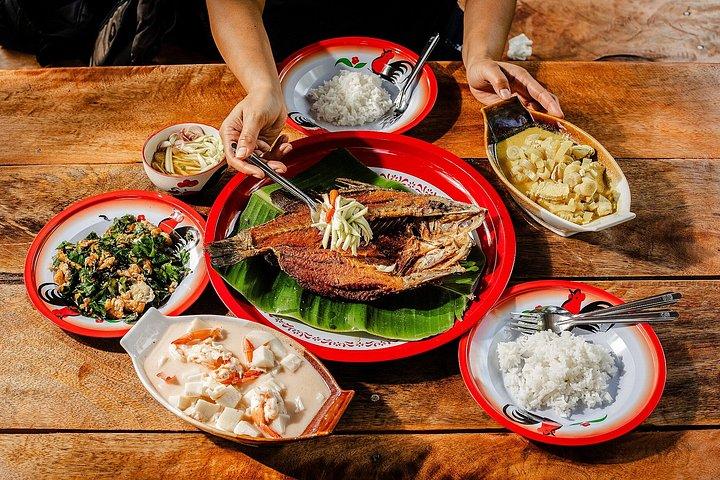 サムイ・シュパーズ・フードツアー（15+試食付き）