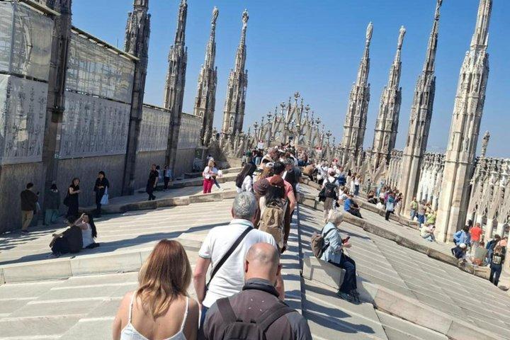 Entrada al Duomo de Milán con Ascensor a Terrazas en la azotea Audio App