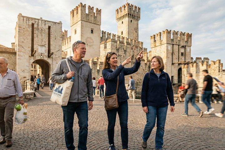 Visite privée à pied à Sirmione Heritage & Castle