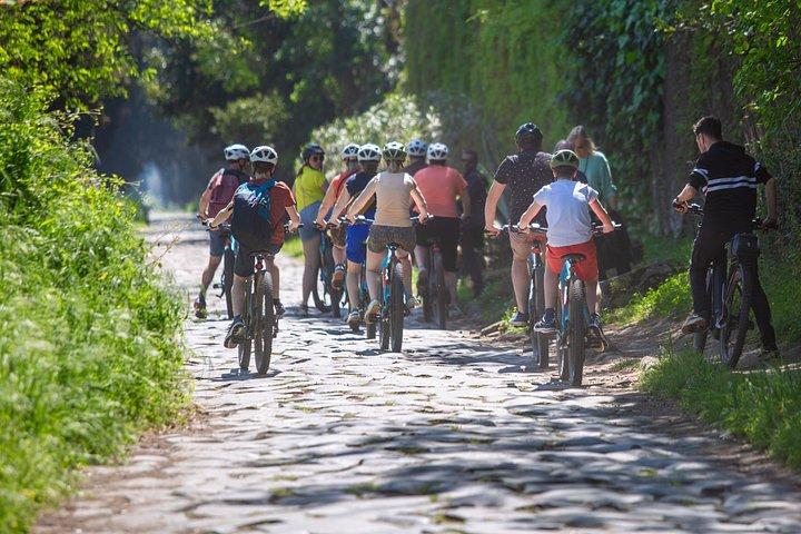 アッピアウェイは、拡張Eバイクと食べ物の冒険を水道