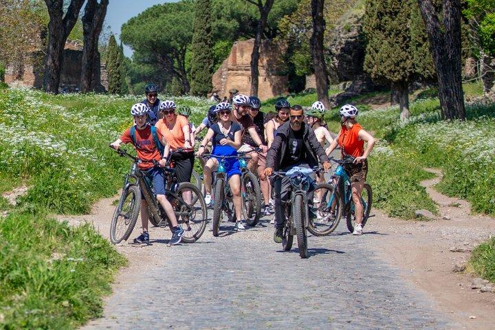 アッピアウェイは、拡張Eバイクと食べ物の冒険を水道