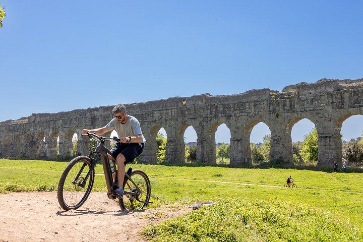 アッピアウェイは、拡張Eバイクと食べ物の冒険を水道