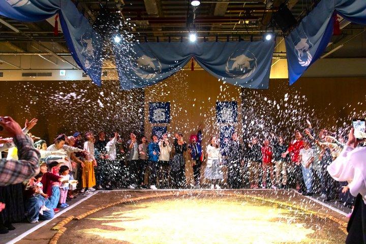 Kyoto Sumo Entertainment Show mit Chicken Hot Pot und Geisha