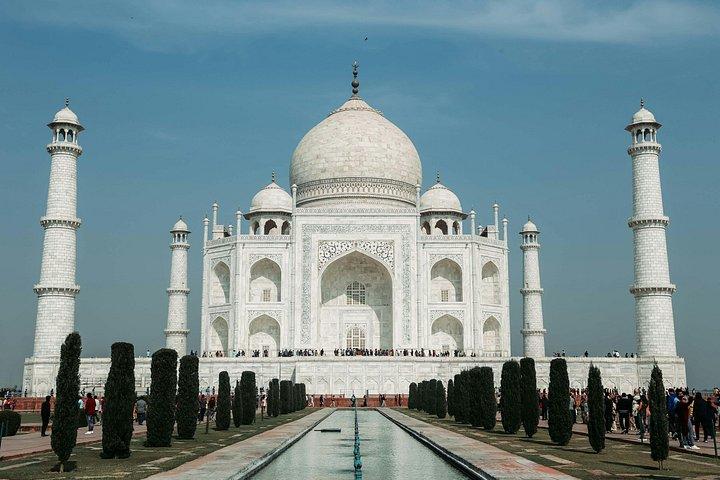 スキップ・ザ・ラインタージ・マハル、アーグラ城塞＆メフタブ庭園ツアー