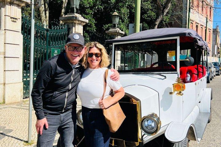 Lissabon tuktuk: Gamlebyen Alfama,Central by og Belem med Vejleder