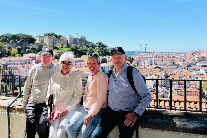Lissabon tuktuk : Gamla stan Alfama ,Centrala staden och Belem med Guide