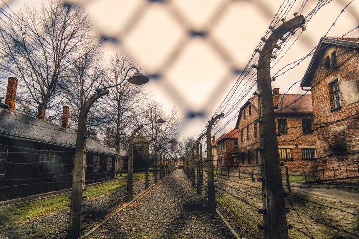 Auschwitz Birkenau självguidad tur från Krakow