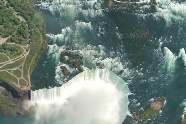 Private Tour: Niagara Falls Helicopter Flight