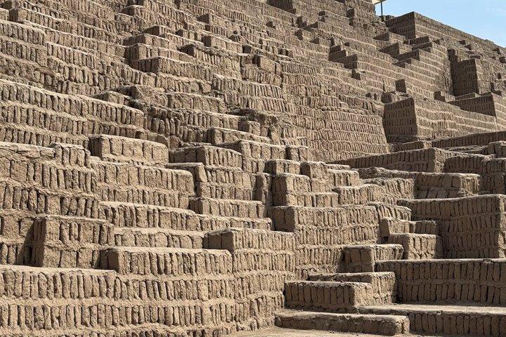 Visite privée de Huaca Pucllana avec un ancien guide du site