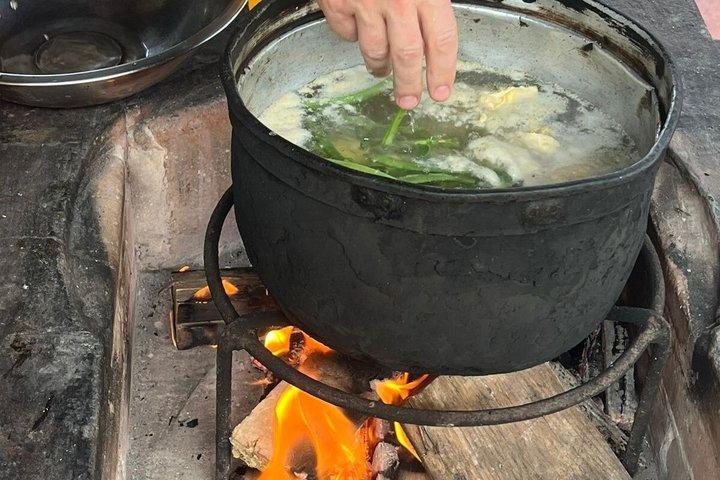 Make your own Mayan Pepian - Cooking class