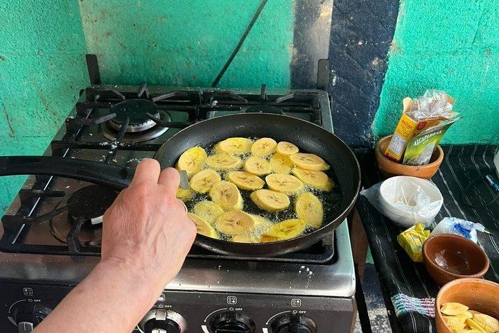 Make your own Mayan Pepian - Cooking class