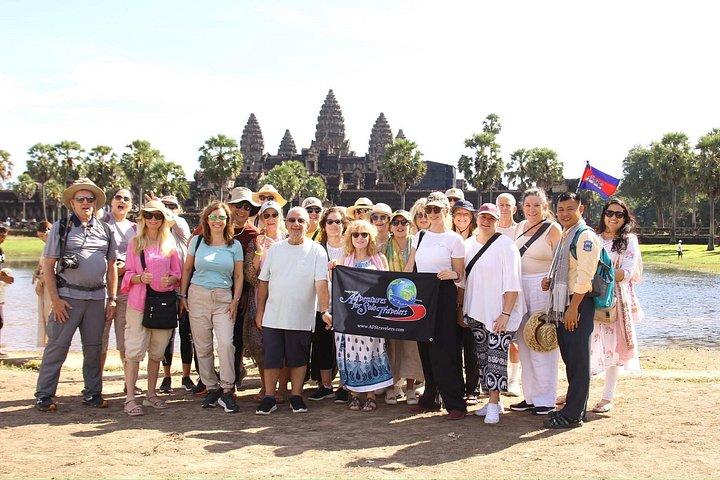 Private Angkor Wat Sunrise with Local Guide