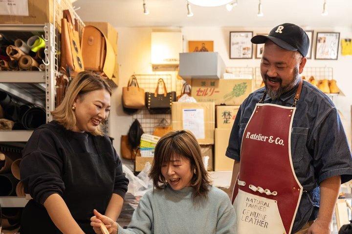 東京:日本語の靴職人との革サンダル作りワークショップ
